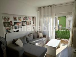 Piso, 47 m², cerca de bus y tren
