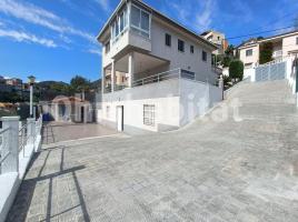 Casa (xalet / torre), 290 m²