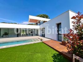 Casa (unifamiliar aislada), 433 m², seminuevo, Zona