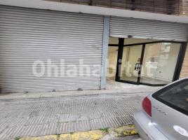 Local comercial, 120 m², cerca de bus y tren
