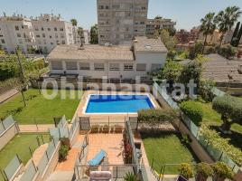Houses (terraced house), 340 m², almost new
