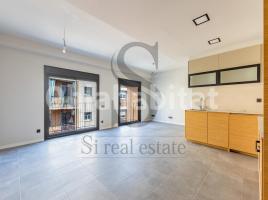 Pis, 102 m², prop de bus i tren, nou, Calle de Florència