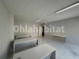 For rent office, 42 m², almost new, Calle Bonaire