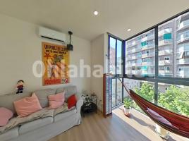Apartamento, 84 m², cerca de bus y tren, Calle Riera de Sant Andreu