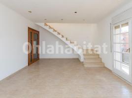 Duplex, 114 m², near bus and train, Travesía Travessia del Lledoner