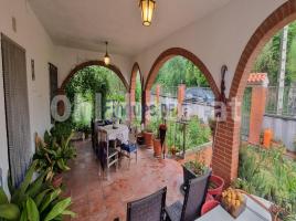 Houses (villa / tower), 253 m²