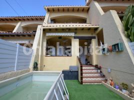 Houses (terraced house), 103 m², near bus and train