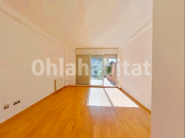 Houses (terraced house), 220 m², near bus and train, almost new, Calle Enric Teixidó i Salvà, 30