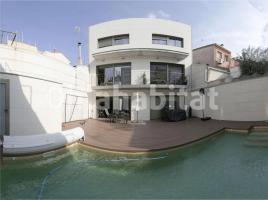 Casa (unifamiliar adossada), 271 m², seminou, Zona