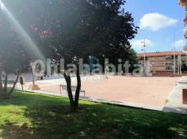 Pis, 99 m², prop de bus i tren, Calle Riu Ter