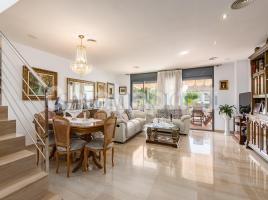 Casa (chalet / torre), 310 m²