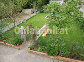 Houses (villa / tower), 156 m², Calle collserola