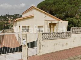 Houses (villa / tower), 187 m², almost new, Calle Roures