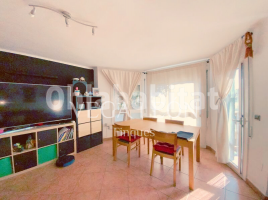 Pis, 105 m², prop de bus i tren