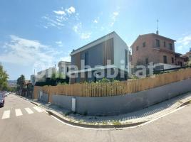 Casa (xalet / torre), 350 m², nou