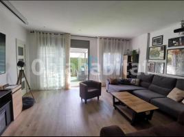 Flat, 213 m², near bus and train, Calle Mas dels Cups