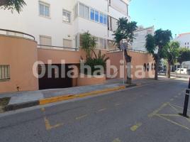 Lloguer oficina, 42 m², prop de bus i tren, Calle d'Àngel Guimerà