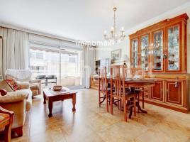 Houses (terraced house), 229 m², Zona