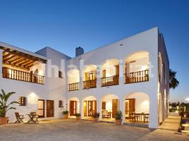 Louer  (xalet / torre), 820 m²