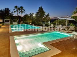 Louer  (xalet / torre), 820 m²