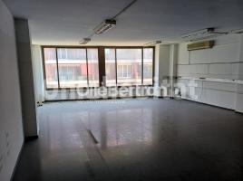 Louer , 95 m², Avenida de la Riera de Cassoles