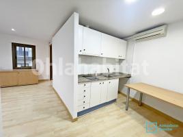 For rent apartament, 35 m², Calle d'Estruc