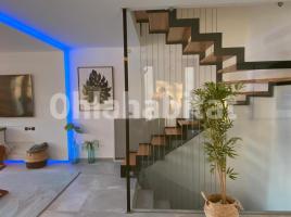 Duplex, 300 m²
