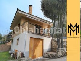 Casa (xalet / torre), 253 m², Calle Andreu Santasmasas, 8