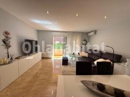 Pis, 79 m², près de bus et de train, Calle Pintor Fortuny