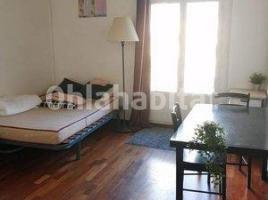 Estudi, 29 m², près de bus et de train, Calle Reina Amalia