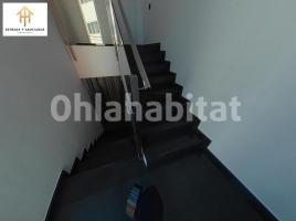 For rent business premises, 1100 m², Calle calle del Gall