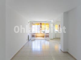 Flat, 101 m², near bus and train, Calle d'Antoni Gaudí