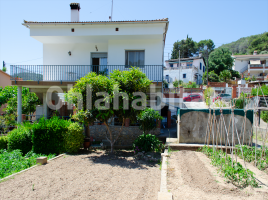 Houses (villa / tower), 160 m²