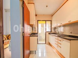 Pis, 80 m², près de bus et de train, Calle Siurana, 2