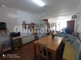 Houses (villa / tower), 304 m², Calle Can Cartro, 3