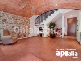 Pis, 174 m², seminou