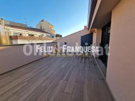 Duplex, 118 m², near bus and train, almost new