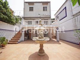 Casa (unifamiliar aislada), 240 m², Zona