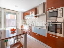 Casa (unifamiliar adosada), 182 m², seminuevo, Zona