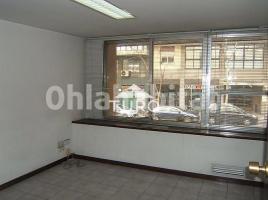 Louer , 160 m², Zona