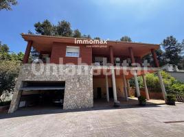 Casa (unifamiliar aislada), 304 m², seminuevo, Zona