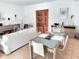 Houses (terraced house), 183 m², almost new, Calle de Santa Caterina