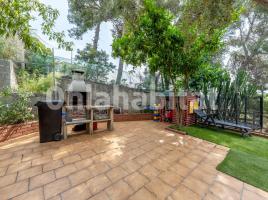  (xalet / torre), 220 m²