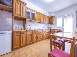 Casa (unifamiliar adosada), 302 m², Calle de Puig-Guardial