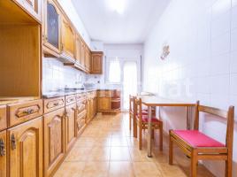 Casa (unifamiliar adosada), 302 m², Calle de Puig-Guardial