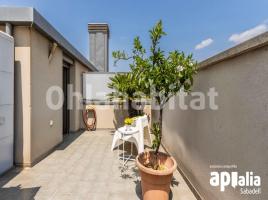 Dúplex, 141 m², près de bus et de train, presque neuf