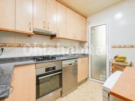Piso, 79 m², cerca de bus y tren