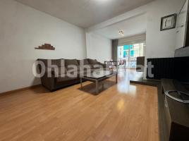 Flat, 93 m², near bus and train, Calle de Carrió