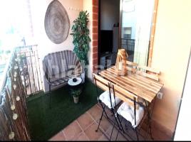 Apartamento, 93 m², seminuevo, Calle de les Escoles