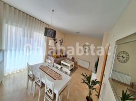 Casa (unifamiliar adossada), 348 m², seminou